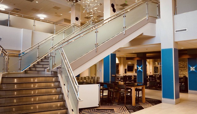 Holiday Inn Express & Suites Denver - Aurora Medical Campus by IHG