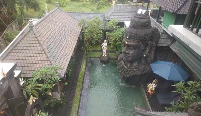 Huts Rock Ubud