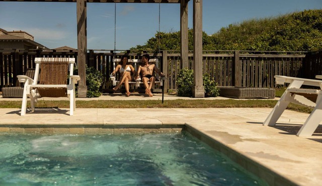 King Suite on the Outer Banks + Restaurants & Spa