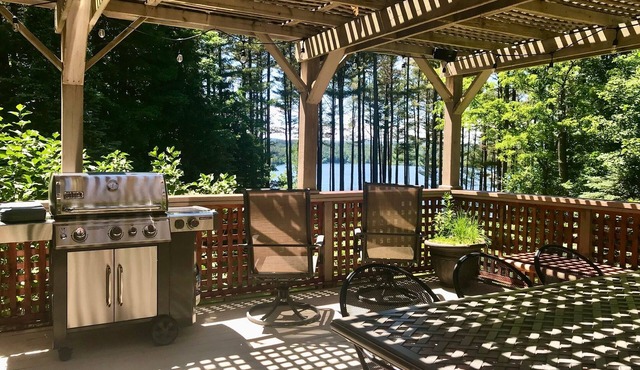 Lake View Berkshires Retreat - Private & Minutes to Lenox