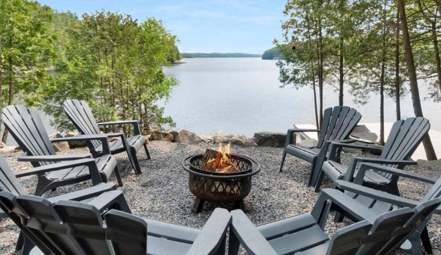 Lakefront private retreat on Lake Rosseau