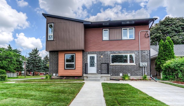 Large 4bdrm Duplex in the Heart of Kitchener!