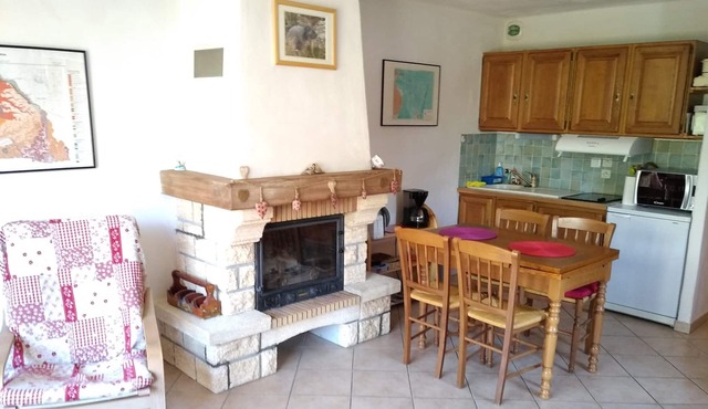 Large studio for 4 at the village entrance