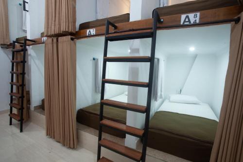 Lucky Hostel