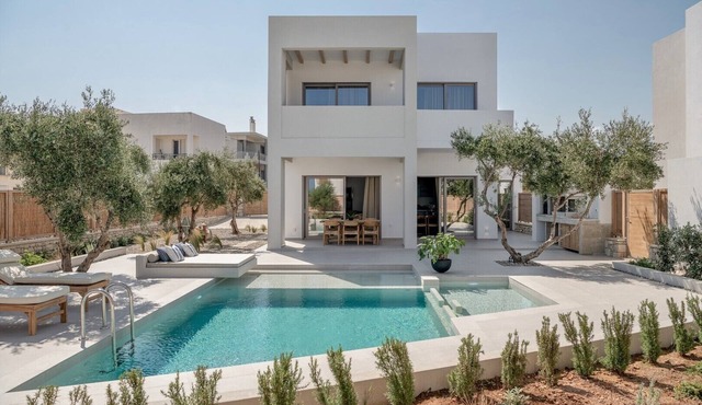 Lux big villas complex 22Sleeps★Walk Market&Taverna★500mt to the beach★8bedrooms