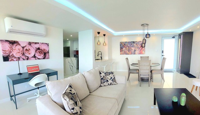 Luxe Beachfront 2 bdrm 2 bth Penthouse Unit on Beach in in Luquillo