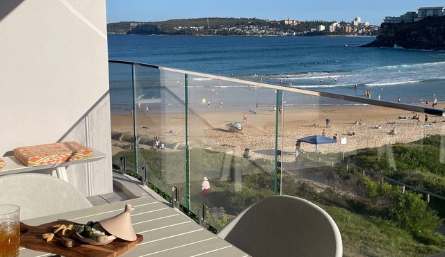 Luxe Beachfront Living at Freshwater - Relax & revive in style