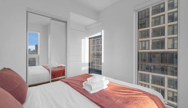 Luxe Suites - Eaton Centre/Dundas Square
