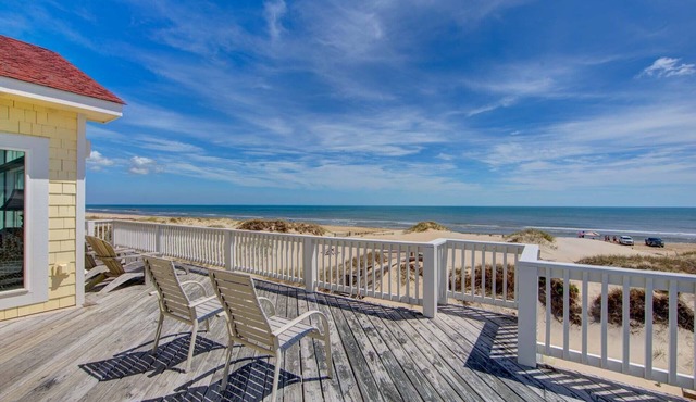 Luxurious oceanfront home, elevator, pool, game rm. Friday turnover! 4x4 bch