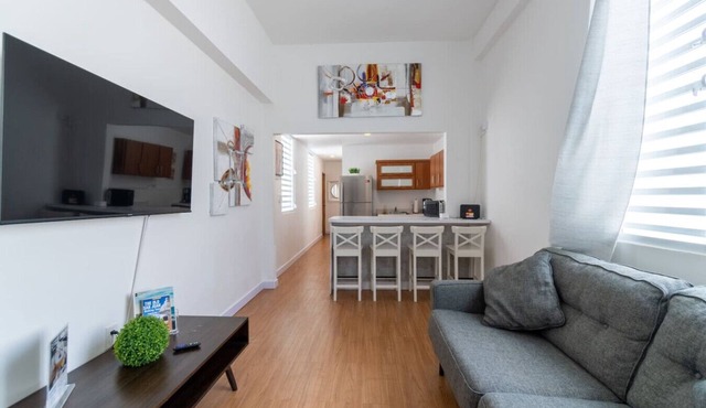 Modern 2 Apts. 3-BR - 10 Guests in Old San Juan