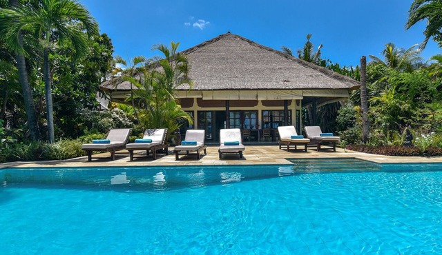 Modern, Luxury and Spacious Beach front Villa with Private Pool & Staff