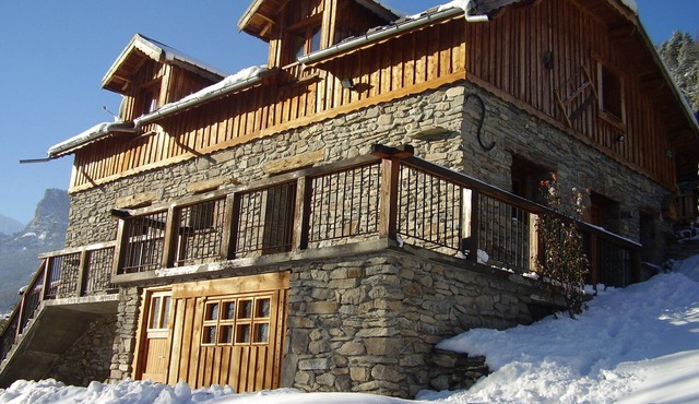 Mountain chalet with sauna and computer near the ski resorts.