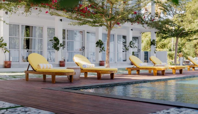 Muara Lovina Hotel