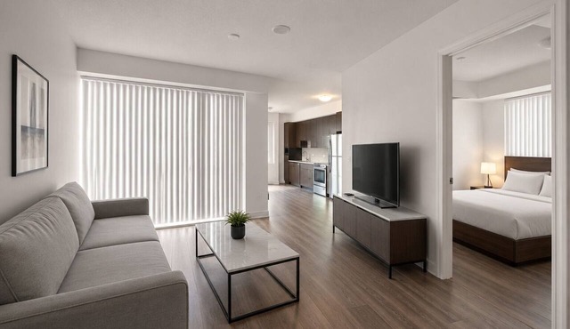 Neat 1BR Downtown Condo Near Shopping & Entertainment