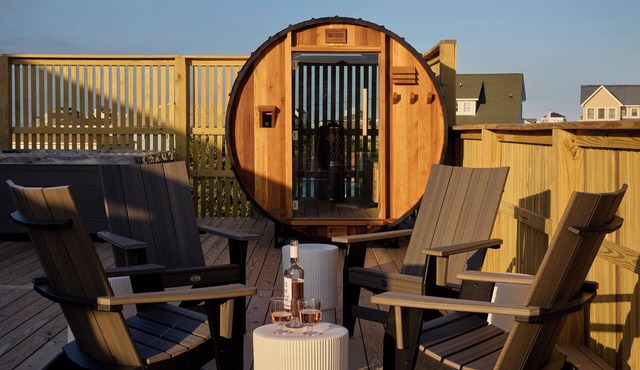 NEW Wellness Focused Adult Only Boutique Hotel - Premium Suite w Gas Fireplace