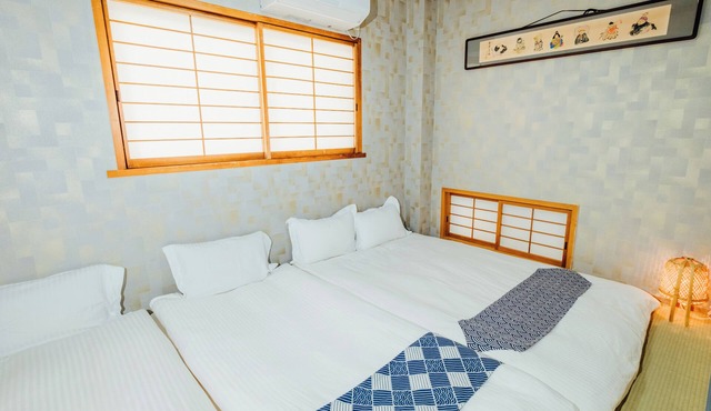 NEWOPEN Campaign now convenient transportation 1 stop from Namba, 5 min walk from Daikokucho station 4 rooms +2 toilets 2 shower rooms spacious accommodations