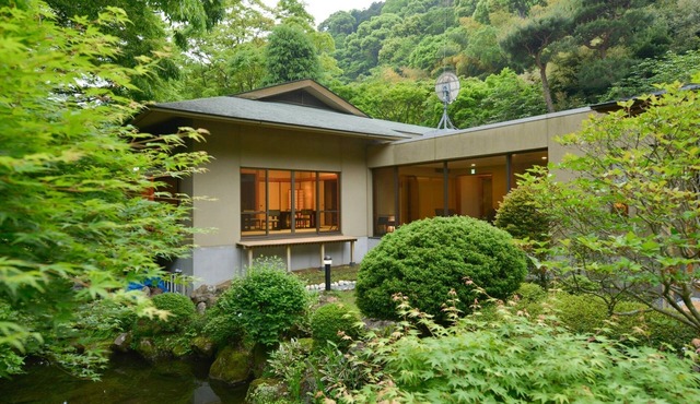 Nonsmoking A hideaway inn with Japanese architecture surrounded by a Japanese garden/Atami Shizuoka