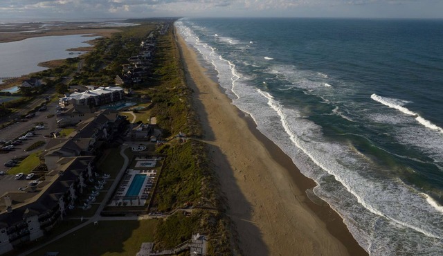 Ocean View King + Restaurants & Pool + Spa