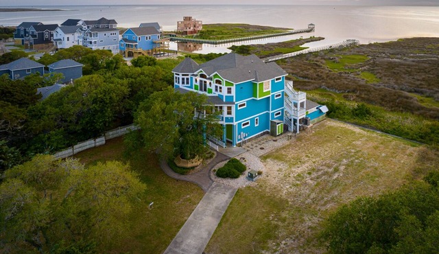 Panoramic Views! 7BR - 8BA - Elevator- Pool - Hot Tub - Game Room - Theater