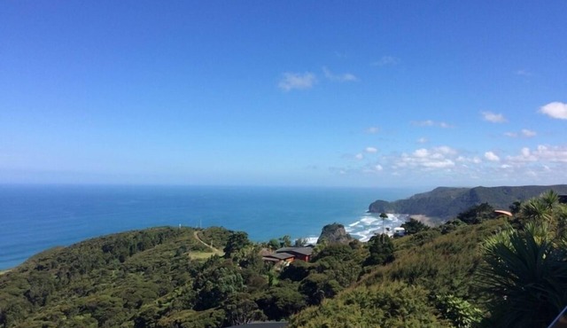 Piha hilltop sanctuary