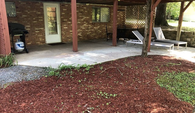 Pine Grove Apartment: Visit Monticello, wineries, UVA
