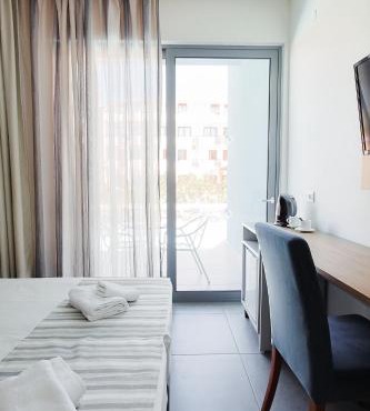 Pollis Hotel
