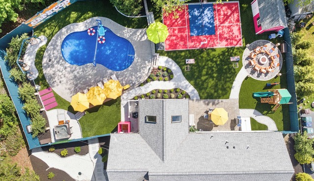 Resort Home Pool, Hot Tub, Basketball Court, Pickleball, Movie Room, Pets