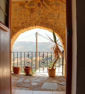Rogdia Mountain View Apartment