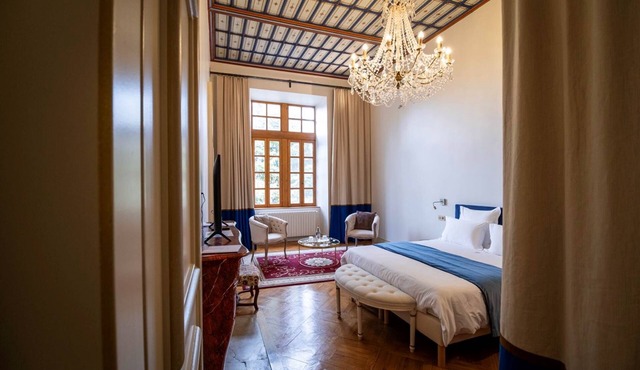 Room Comte Eugène