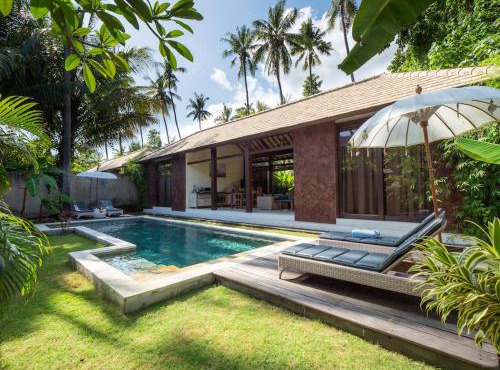 Ruby Romance Oceanside Villas in Tejakula