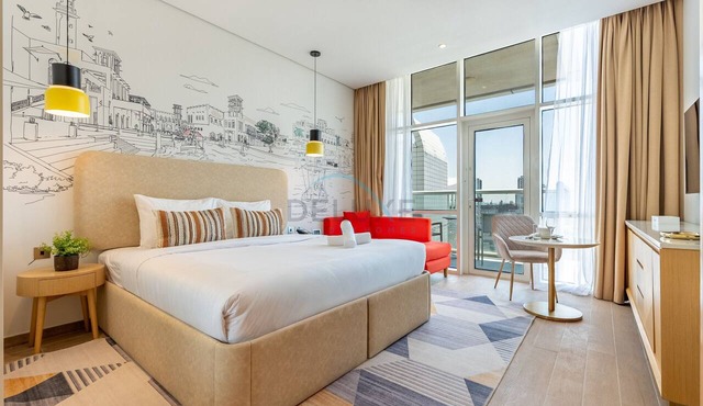 Serene Skyline View Studio Near JVT Park with Seamless Access to SMBZ Road
