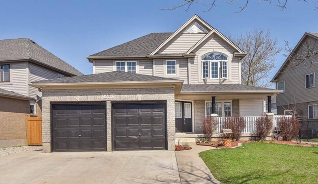 Spacious 5 Bedroom Home in Cambridge