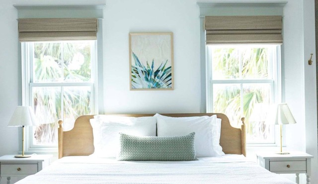 Spacious Boutique Suite/Historic Downtown