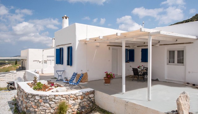 Studio Apartment 'Ktima San Antonio Paros - Parion' with Sea View, Wi-Fi and Air Conditioning