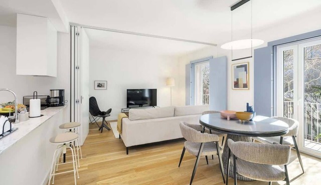 Stylish Alcântara Apartment Walk to LX Factory