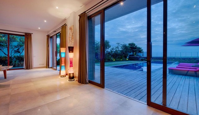 Superb, Spacious, Modern Balinese, Beachfront Villa in Keramas Beach, Gianyar