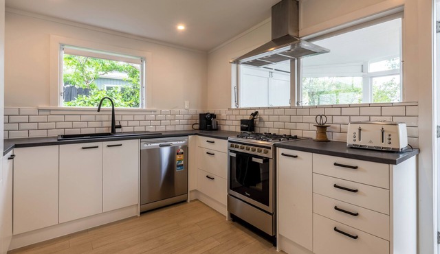 Surrounded by nature, The Urban Villa in Ponsonby offers an indoor/outdoor terrace.