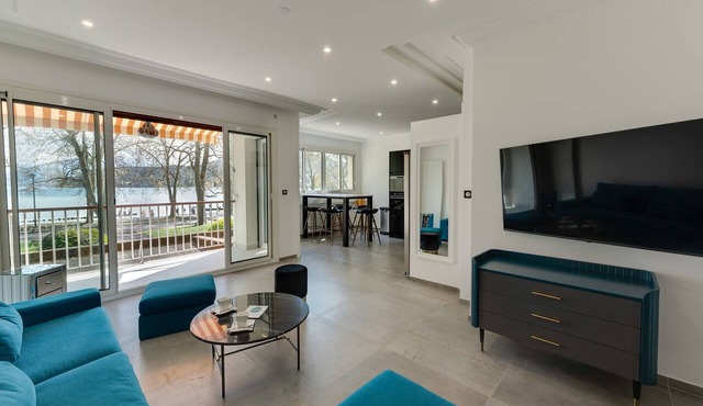 Swan Lake - Design apartment facing Lake Annecy