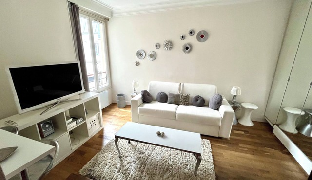 The comfortable studio Barbès Montmartre Paris