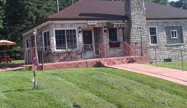 The Hillside Hotel