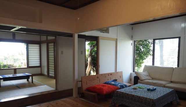 There is a deck overlooking the sea and the harbor / Ashigarashimo-gun Kanagawa