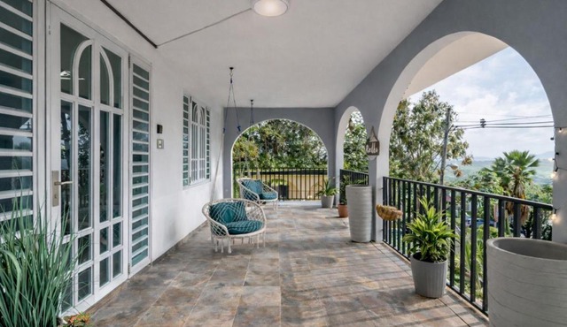 Top Floor Gem, Huge Balcony, Parking, Nature