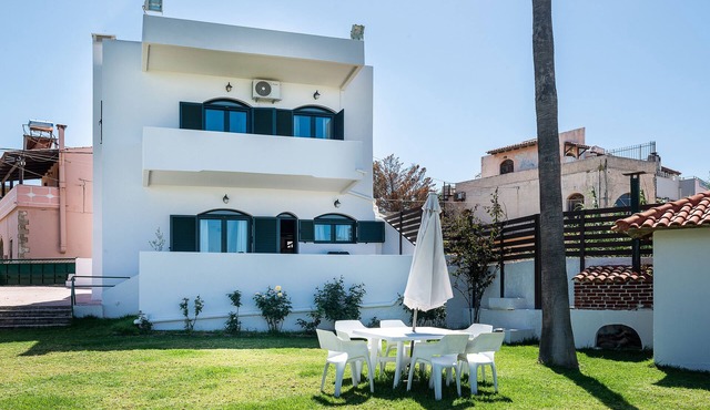 Traditional Seaside Cottage - Chania