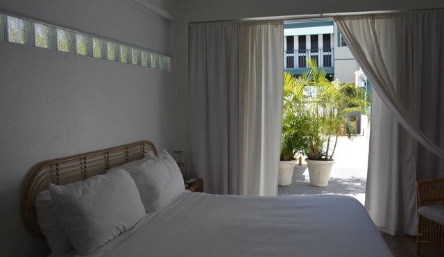 Turtle Bay Inn