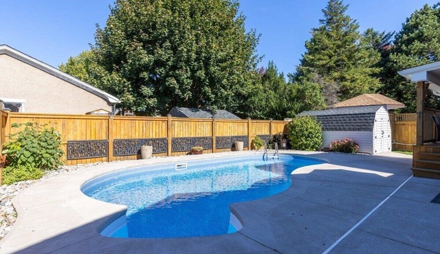 Upscale 3BR Designer House with POOL!