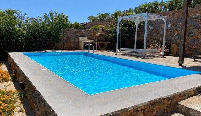 Villa in Elounda with Private Pool & BBQ