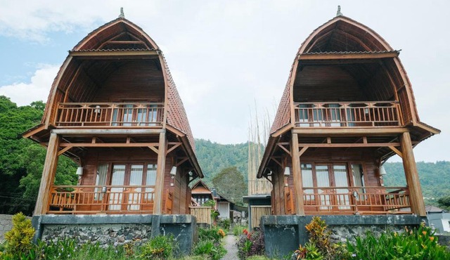 Villa Kedisan Lake View RedPartner