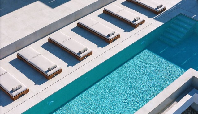 Villa Maninee-Bespoke Villa-Pool -BBQ-Seaview