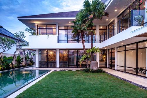 Villa Nonnavana - 12-minute walk to Batu Bolong Beach