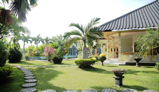 Villa @ Pamaron Singaraja. Sunset view.